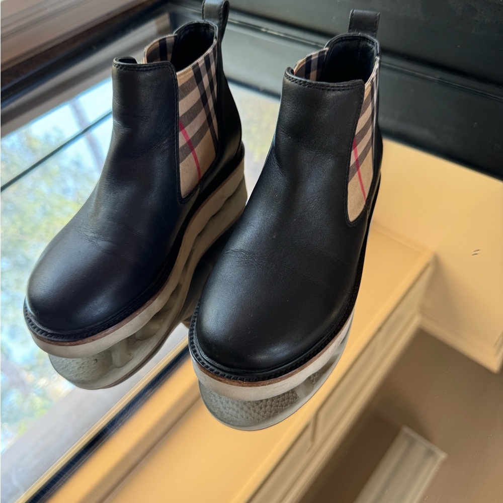 Kids Boots Burberry Size 33